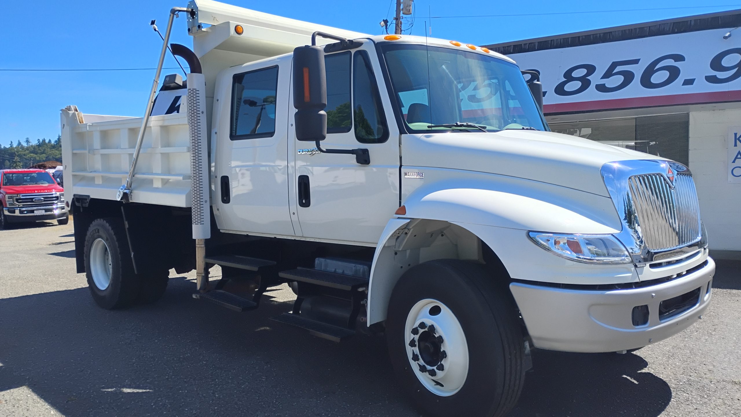 2011 International Durastar Dump - image 1 of 6