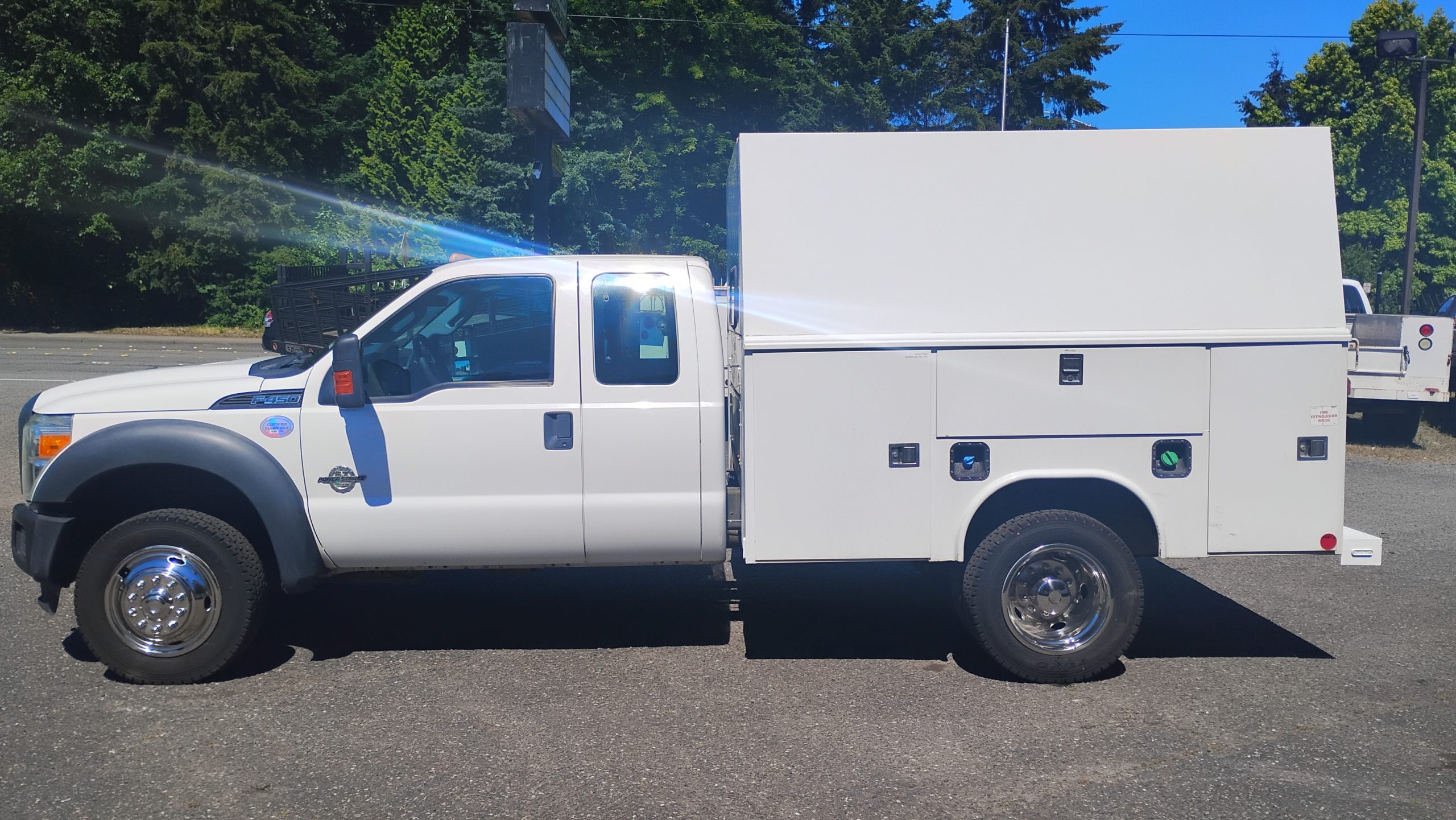 2012 Ford F450 - Covered Service Body - image 6 of 6