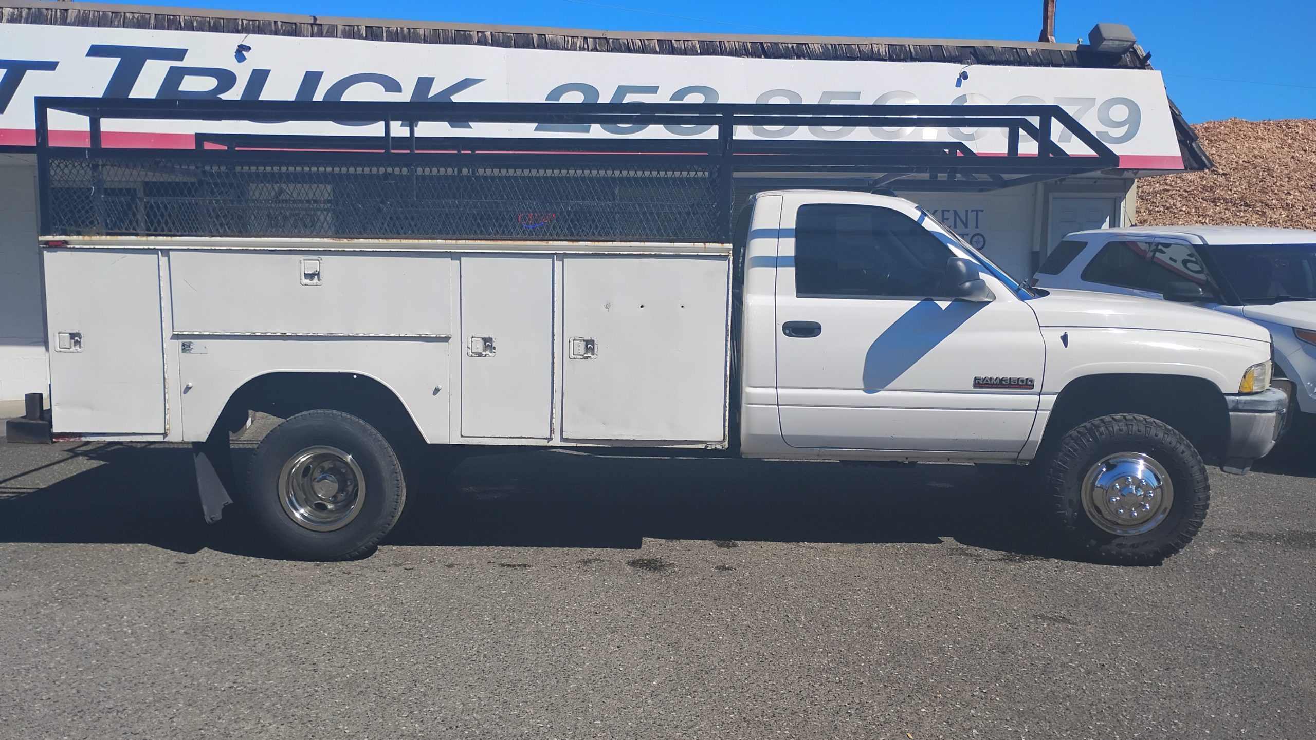 2001 Dodge Ram 3500 Servicebody 2001 Dodge Ram 3500 Servicebody - image 2 of 6