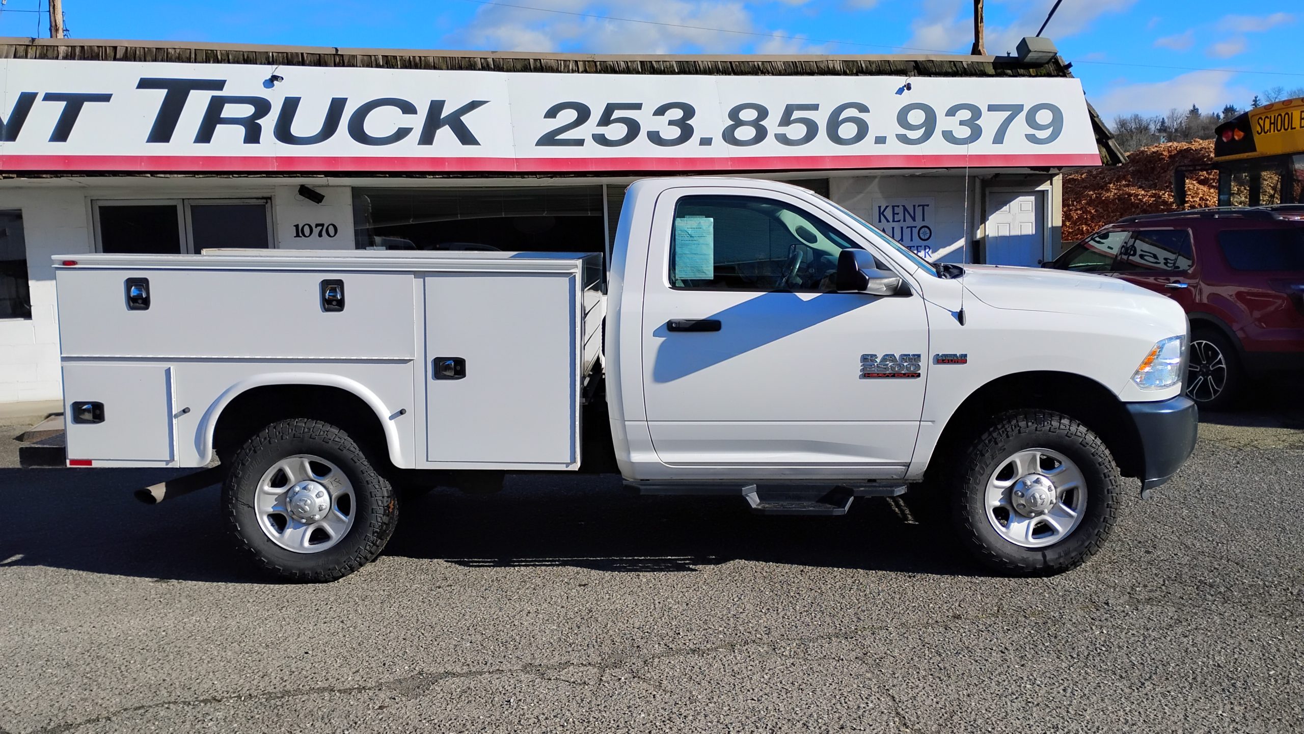 2018 Dodge Ram 2500 ServiceBody - image 2 of 6