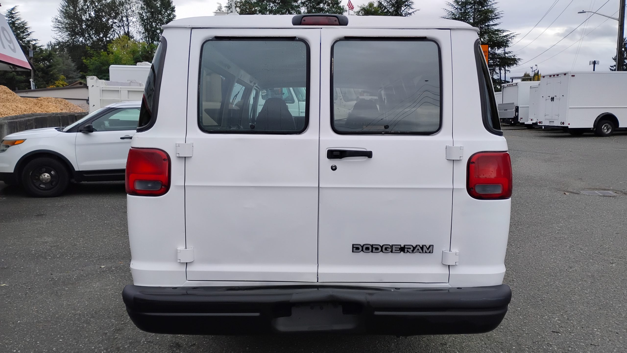 1994 Dodge Ram B350 CargoVan - image 4 of 6