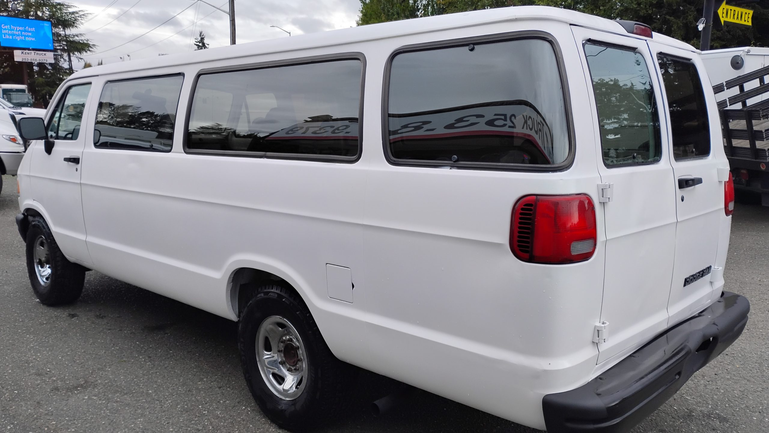 1994 Dodge Ram B350 CargoVan - image 5 of 6